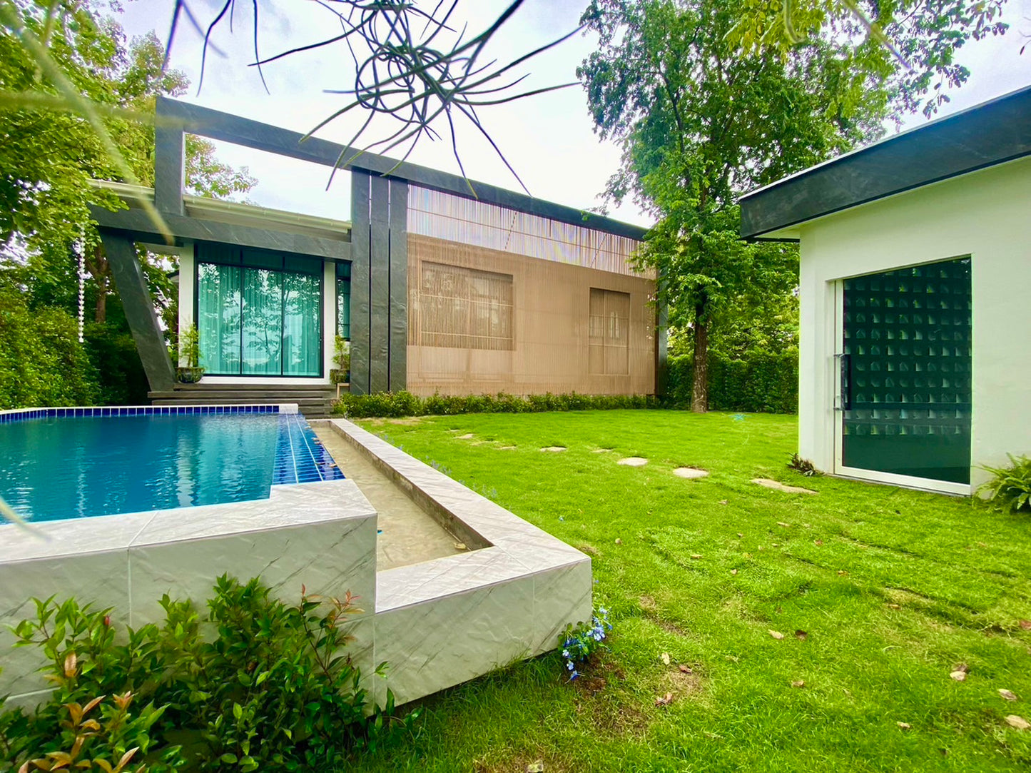 Modern Poolvilla